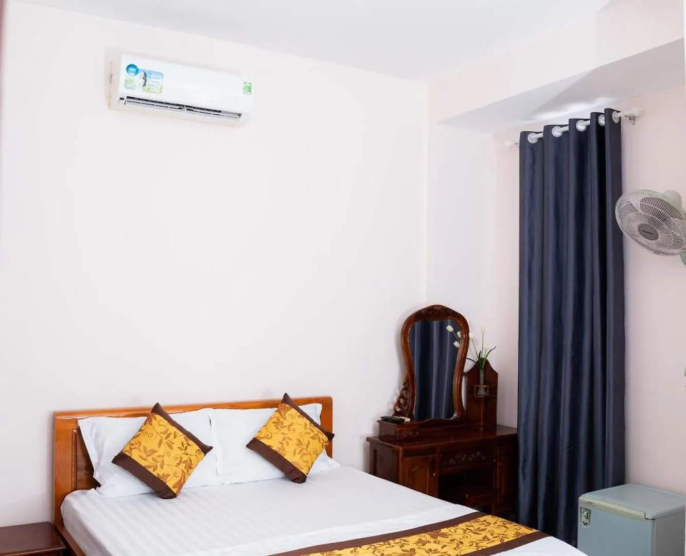 You & Me Hotel Apartment Vung Tau 0*,